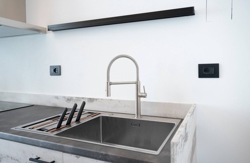 Melendugno Apartment | Holiday Home 'Due' with Shared Terrace, Wi-Fi and Air Conditioning