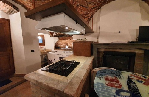 Clusane House | Holiday home in Clusane near lake