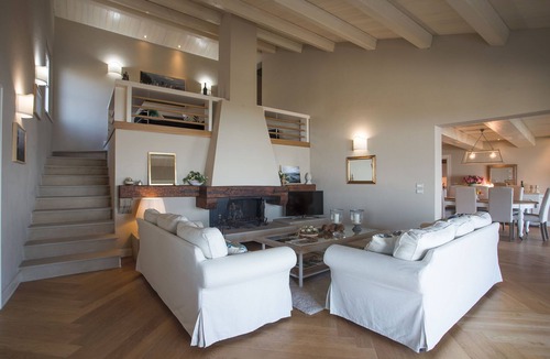 San Feliciano Villa | Holiday Home in Magione with Lake View & Pool