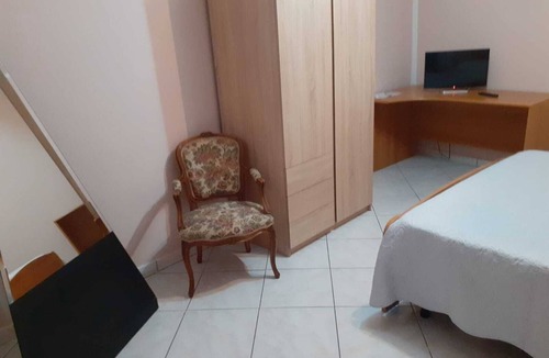 Pecetto di Valenza House | Holiday Home 'Sentieri 1' with Wi-Fi