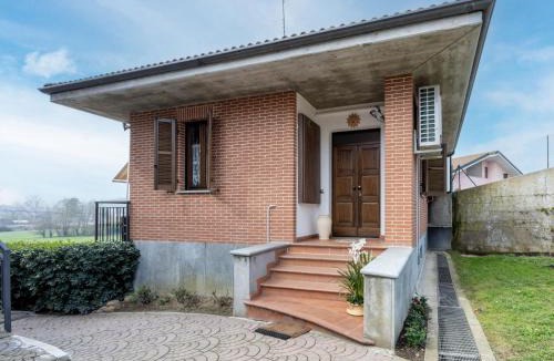 Montegrosso dʼAsti House | Holiday Home La Casa del Nonno by Interhome