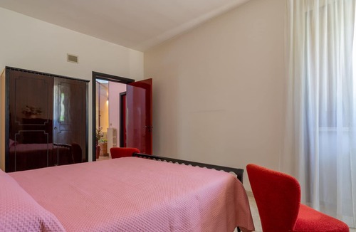 Sava Villa | Holiday Home 'La tua Oasi' with Private Terrace & Garden