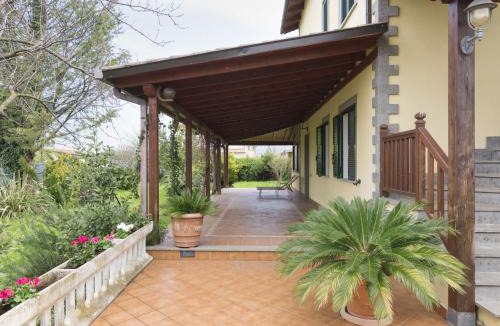 Lake Garda House | Holiday Home Lungo l'Ardeatina by Interhome