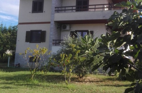 Muggia House | Holiday Home "Mare e Lavanda" with Sea View, Private Garden & Wi-Fi