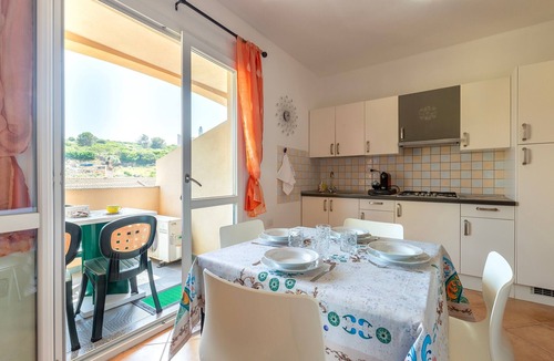 Castelsardo Historic Centre House | Holiday Home 'Mare Nostrum' with Mountain View, Private Terrace and Air Conditioning