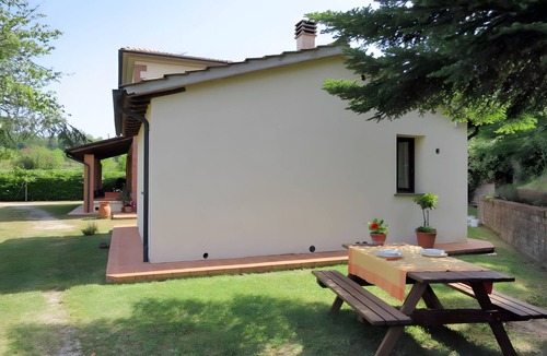 Montieri Apartment | Holiday Home 'San Michele - Casa Giano' with Mountain View, Shared Pool and Wi-Fi