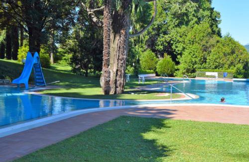 Porto Valtravaglia House | Holiday Home Villa Camelia by Interhome