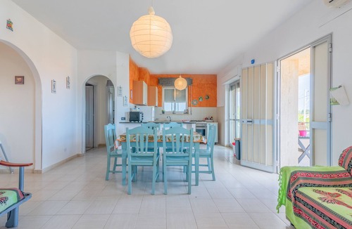 Gallina House | Holiday Home 'Villa Eden' with Sea View, Terrace & Wi-Fi