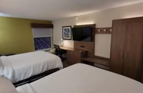 Edgewood Hotel | Holiday Inn Express Edgewood-Aberdeen-Bel Air