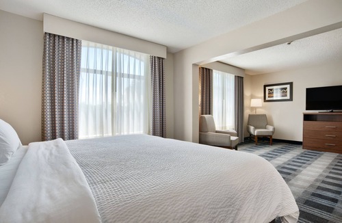 College Park Hotel | Holiday Inn Express Mobile I-65 by IHG