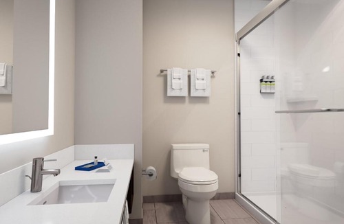 Oak Forest Hotel | Holiday Inn Express & Suites Chicago - Oak Forest by IHG