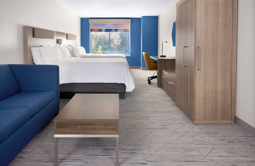 Mount Saint Joseph Hotel | Holiday Inn Express & Suites Hebron - Cincinnati Airport by IHG