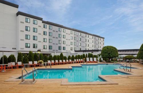 Hasbrouck Heights Hotel | Holiday Inn Hasbrouck Heights-Meadowlands by IHG