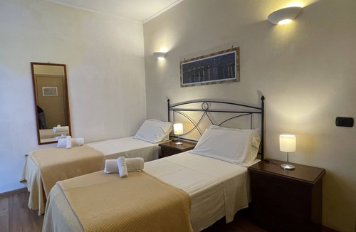 San Lorenzo House | Holiday suite Rome