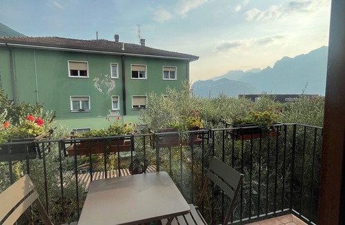 Bolognano-Vignole Apartment | Home Apple Arch