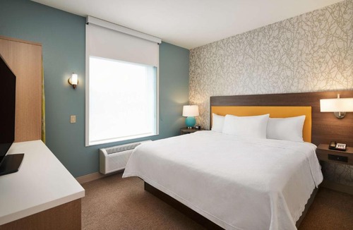 Interchange Square Hotel | Home2 Suites By Hilton Palm Bay I 95