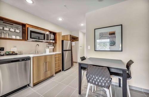 Southwest Raleigh Hotel | Home2 Suites by Hilton Raleigh West Lenovo Center