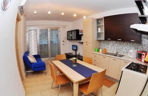 Punta Secca Apartment | Homerez - 100 m away from the beach! Appartement for 4 ppl. at Punta Secca