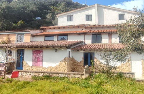 Arbus Apartment | Homerez - Apartment Arbus Mountain View