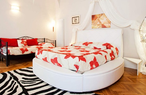 Piazza Apartment | Homerez - Beautiful apartement for 4 ppl. with balcony at Mondovì Piazza (CN)