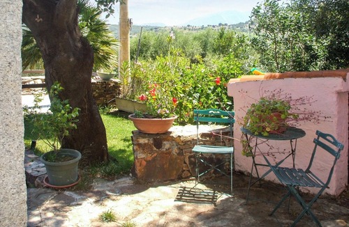 Posada Apartment | Homerez - Elegant Apartment in Posada, 100 m², Views