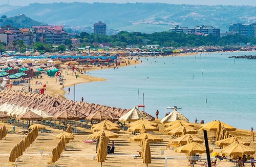 Pineta Apartment | Homerez - Nice appartement for 6 ppl. at Pescara