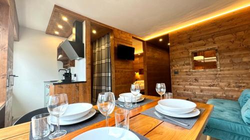 Sestriere Apartment | Hostdomus- Bear Suite