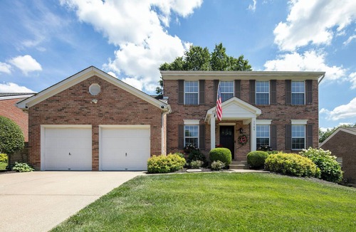 Kenton House | Hot tub, Fire pit, Pool table, Ping-pong table, Sleeps up to 14!