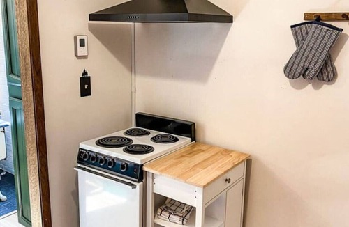 Alma House | Hot Tub + Fire Pit | Sleeps 8 | Near Breck