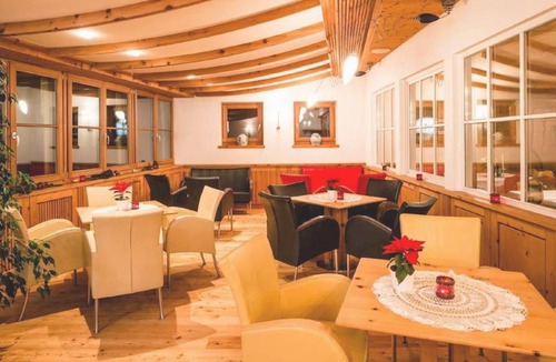 Valdaora di Sopra Hotel | Hotel ∙ 2 guests