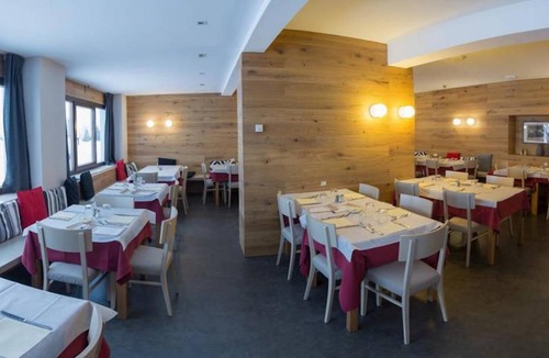 Passo Pramollo Hotel | Hotel ∙ 2 guests