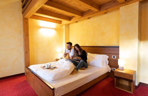 Sutrio Hotel | Hotel ∙ 4 guests