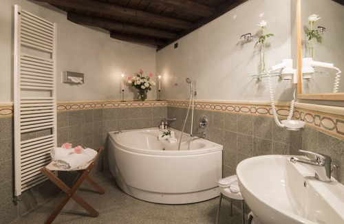 Aggregazione Rionale 4 Hotel | Hotel Al Borducan