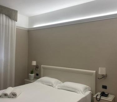 Castelfranco Emilia Hotel | Hotel Aquila