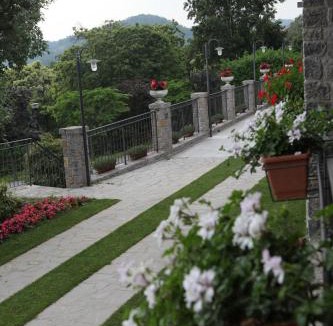 Almenno San Bartolomeo Hotel | Hotel Camoretti