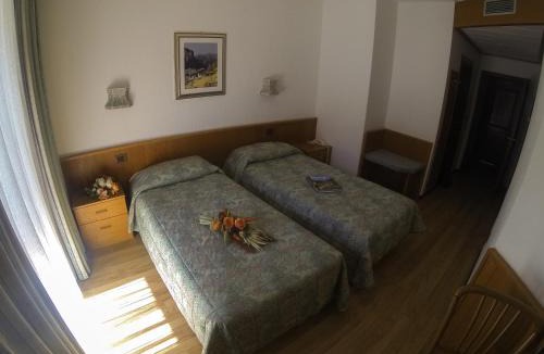 Chez Sapin Hotel | Hotel Comtes De Challant Albergo Etico Valle d'Aosta