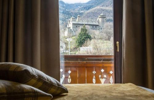 Chez Sapin Hotel | Hotel Comtes De Challant Albergo Etico Valle d'Aosta