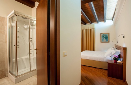 Cagliari Hotel | Hotel Flora