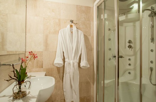 Cagliari Hotel | Hotel Flora