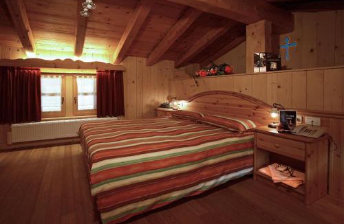 Sauris di Sotto Hotel | Hotel Garni Plueme