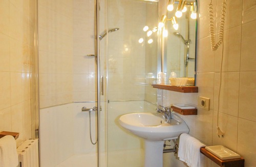 Premeno Hotel | Hotel Moderno
