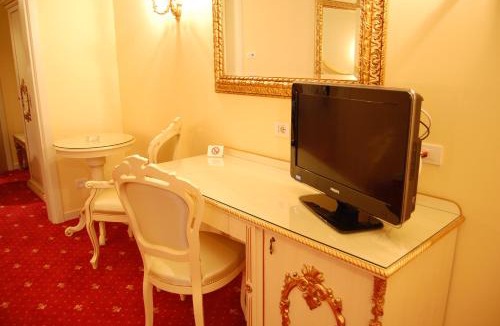 Calcinate Hotel | Hotel Motel Gold