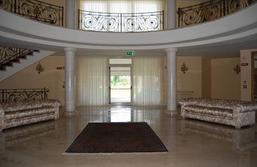 Calcinate Hotel | Hotel Motel Gold