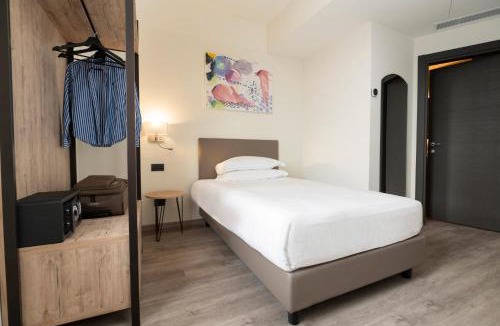 San Martino Siccomario Hotel | Hotel Plaza