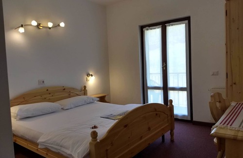 Crandola Valsassina Hotel | Hotel Ristorante Sassi Rossi