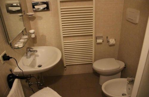 San Cesario sul Panaro Hotel | Hotel Riverside