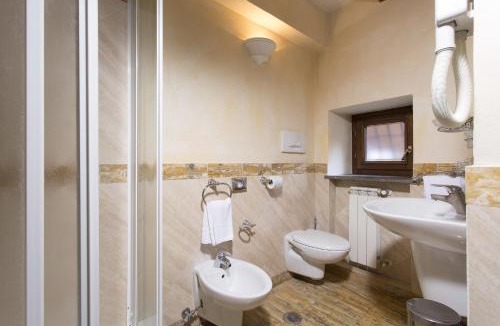 Rione VI Parione Hotel | Hotel Teatro Pace