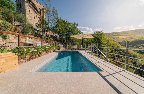 Montefortino House | House ∙ 4 bedrooms ∙ 9 guests