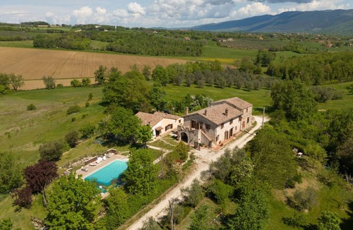 Acquasparta House | House ∙ 8 bedrooms ∙ 16 guests