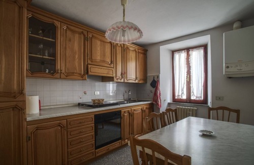 Acquasanta Terme House | House in an ancient village